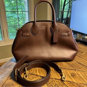 Coach Empire Carryall 35 in Maple